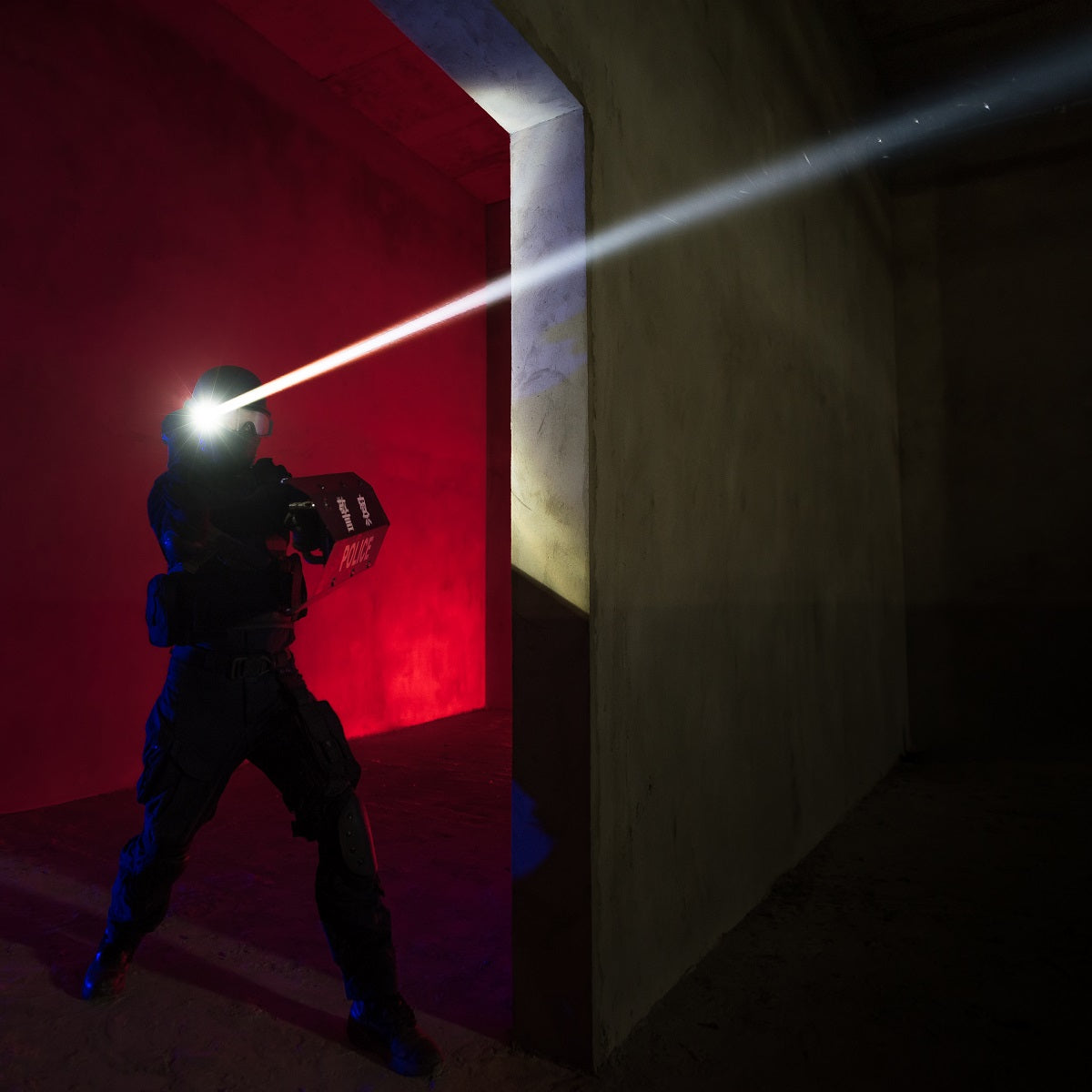 Weltool W3Pro TAC LEP tactical flashlight
