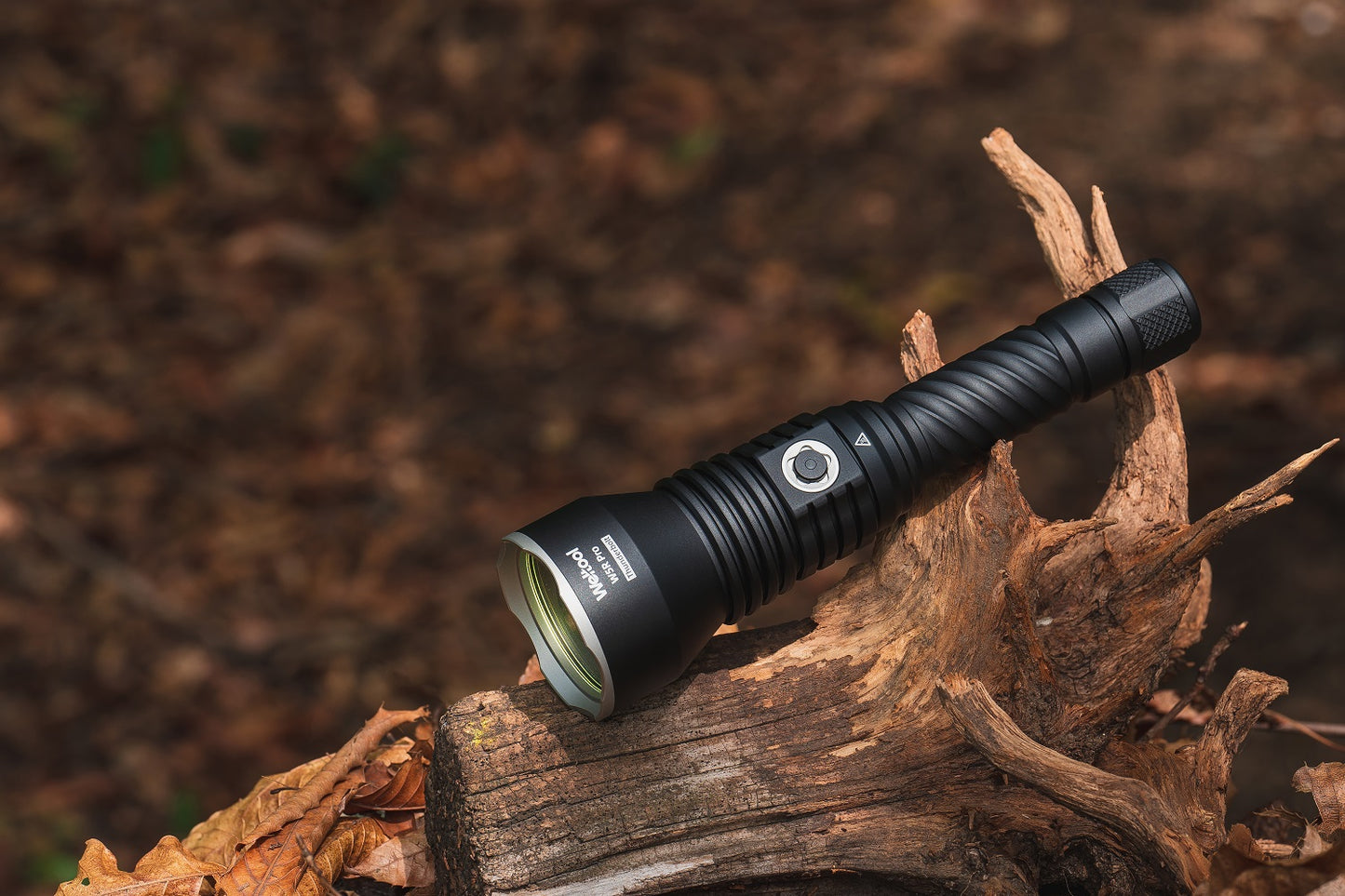 Weltool W5R Pro LEP Rechargeable flashlight,High 920 lumens,2898 meters distance