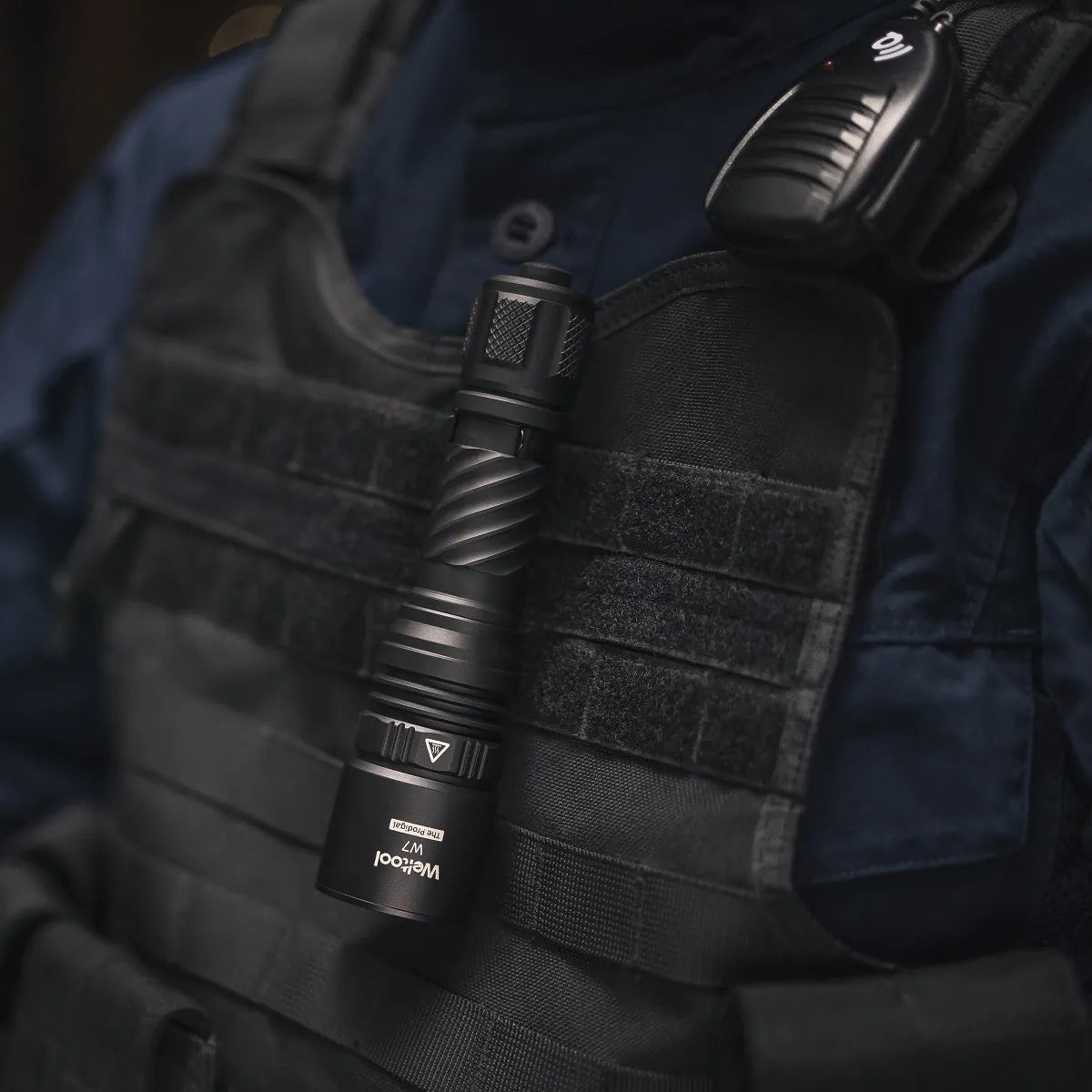 Weltool  W7 700 lumens long range LEP tactical flashlight