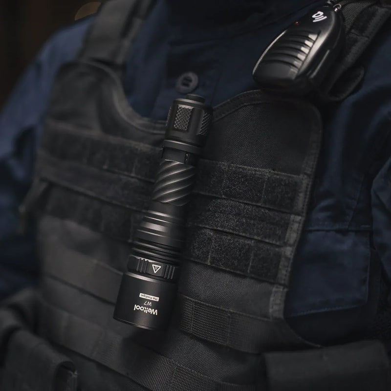 Weltool  W7 700 lumens long range LEP tactical flashlight