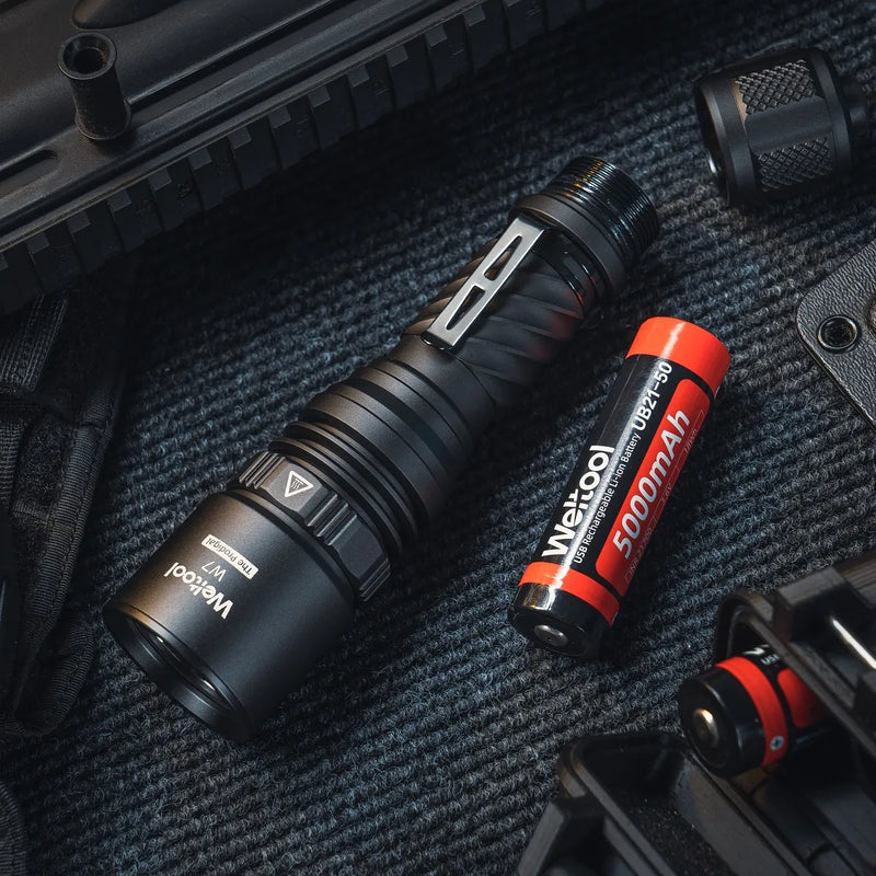 Weltool  W7 700 lumens long range LEP tactical flashlight