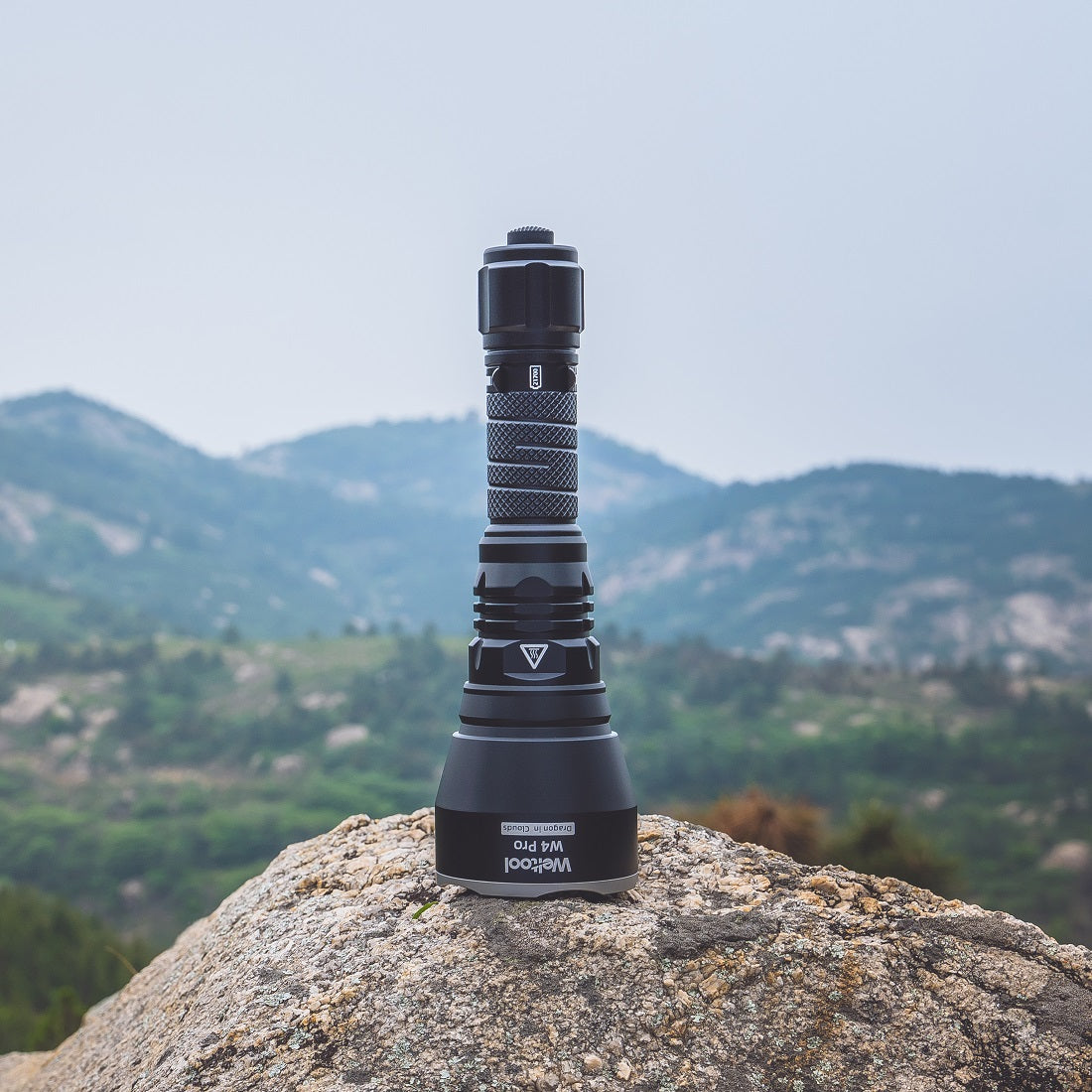 Weltool W4Pro TAC LEP flashlight