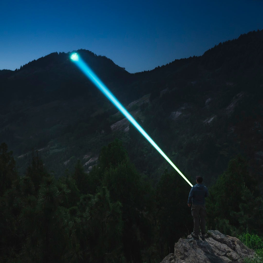 Weltool W4Pro TAC LEP flashlight